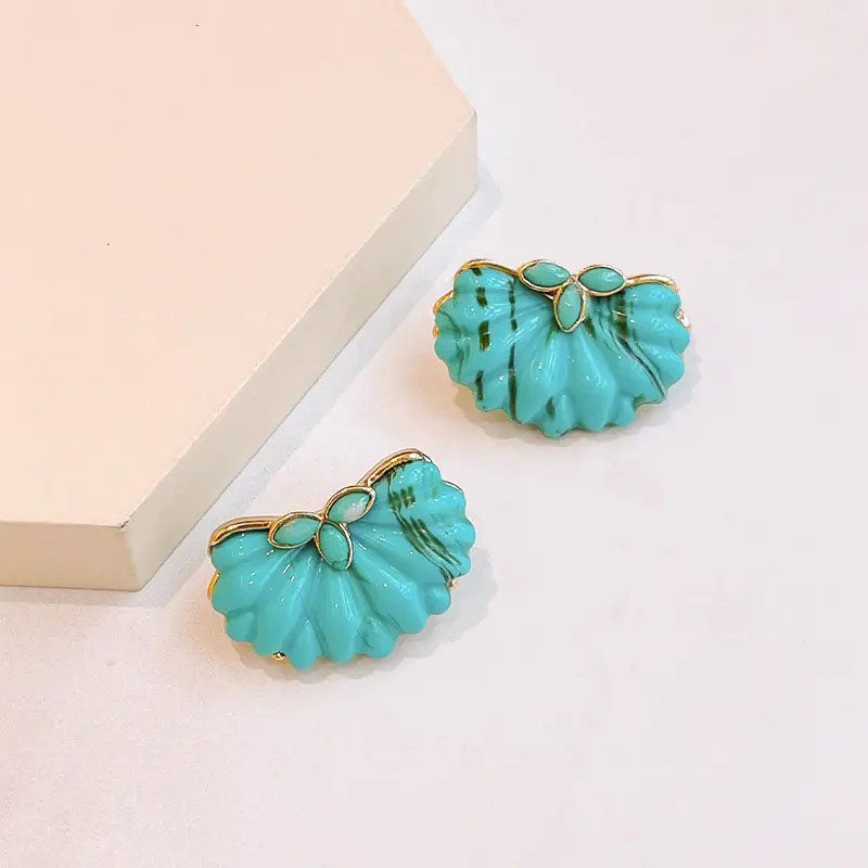 Daisy Delight Ear Studs