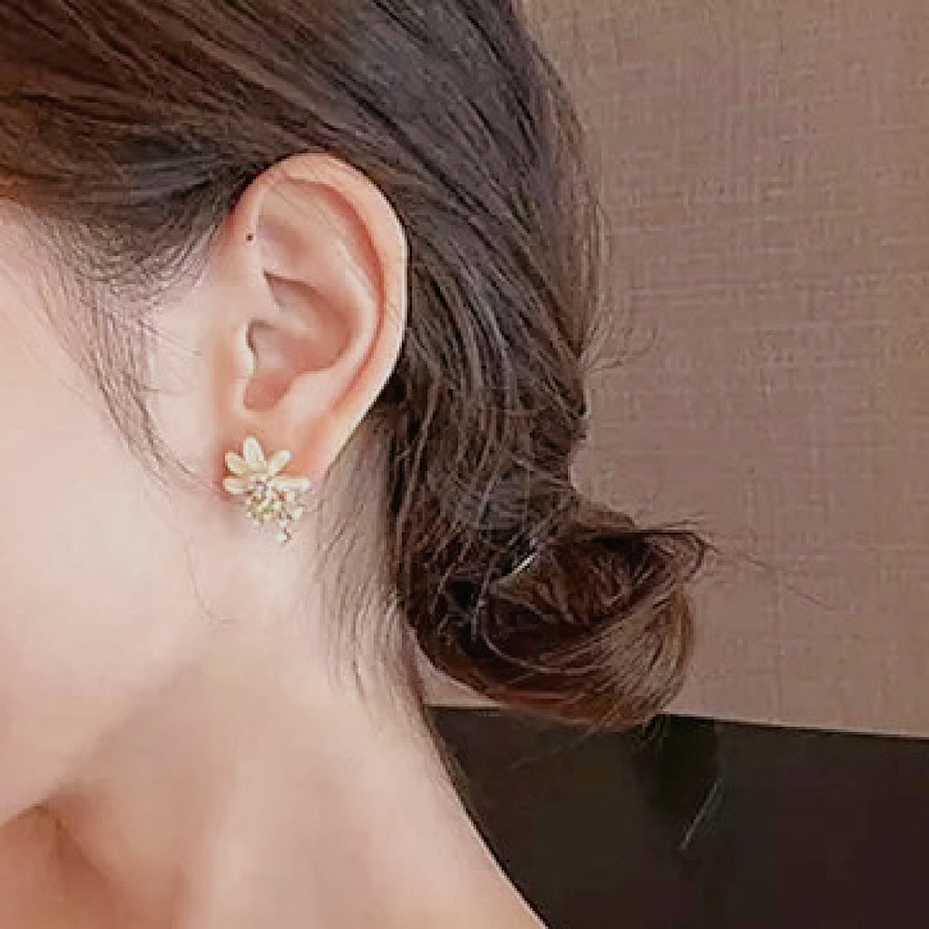 Flower Pearl Tassel Drop Earrings