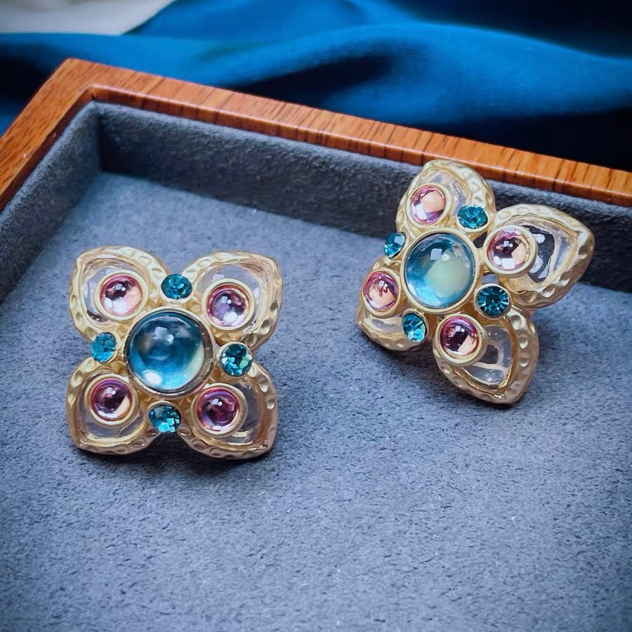 Vintage Clover Earrings