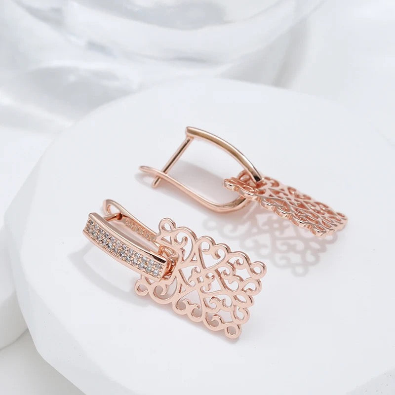 Rose Gold Court Vintage Earrings