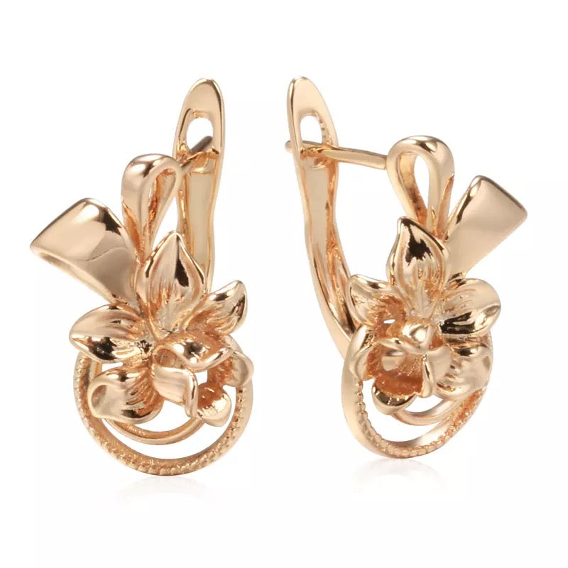 Rose Gold Flower Earrings