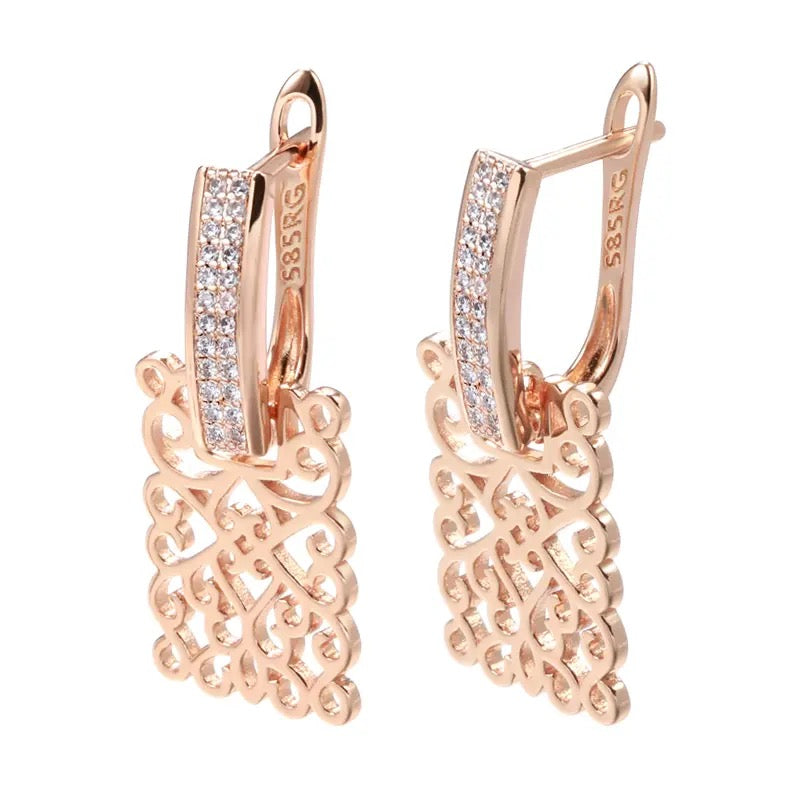 Rose Gold Court Vintage Earrings