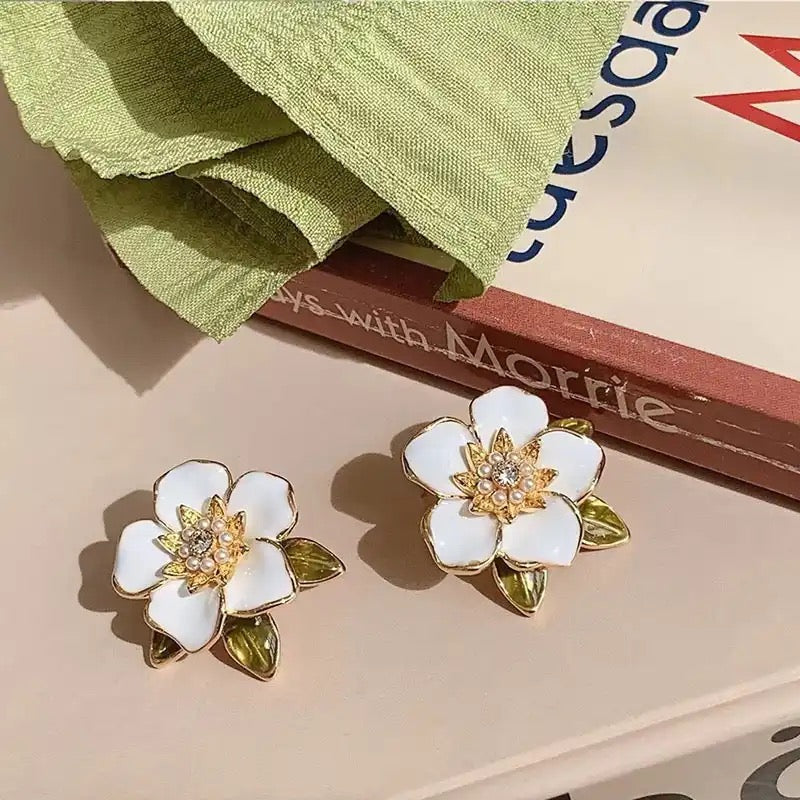 Vintage Camellias Earrings