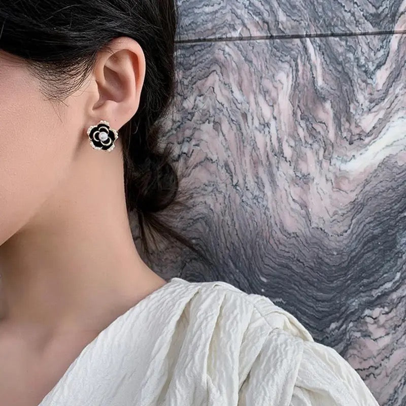 Black Camellia Pearl Earrings
